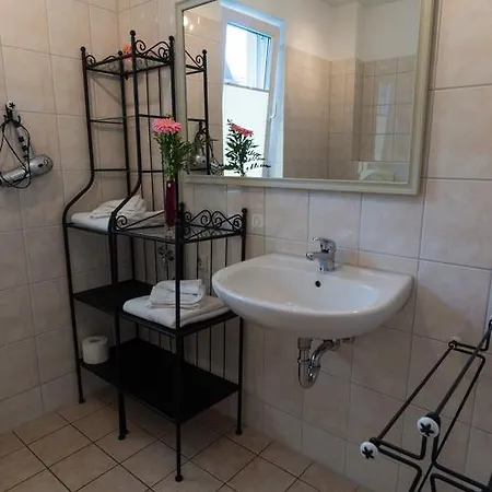 Wollenberg Apartman *